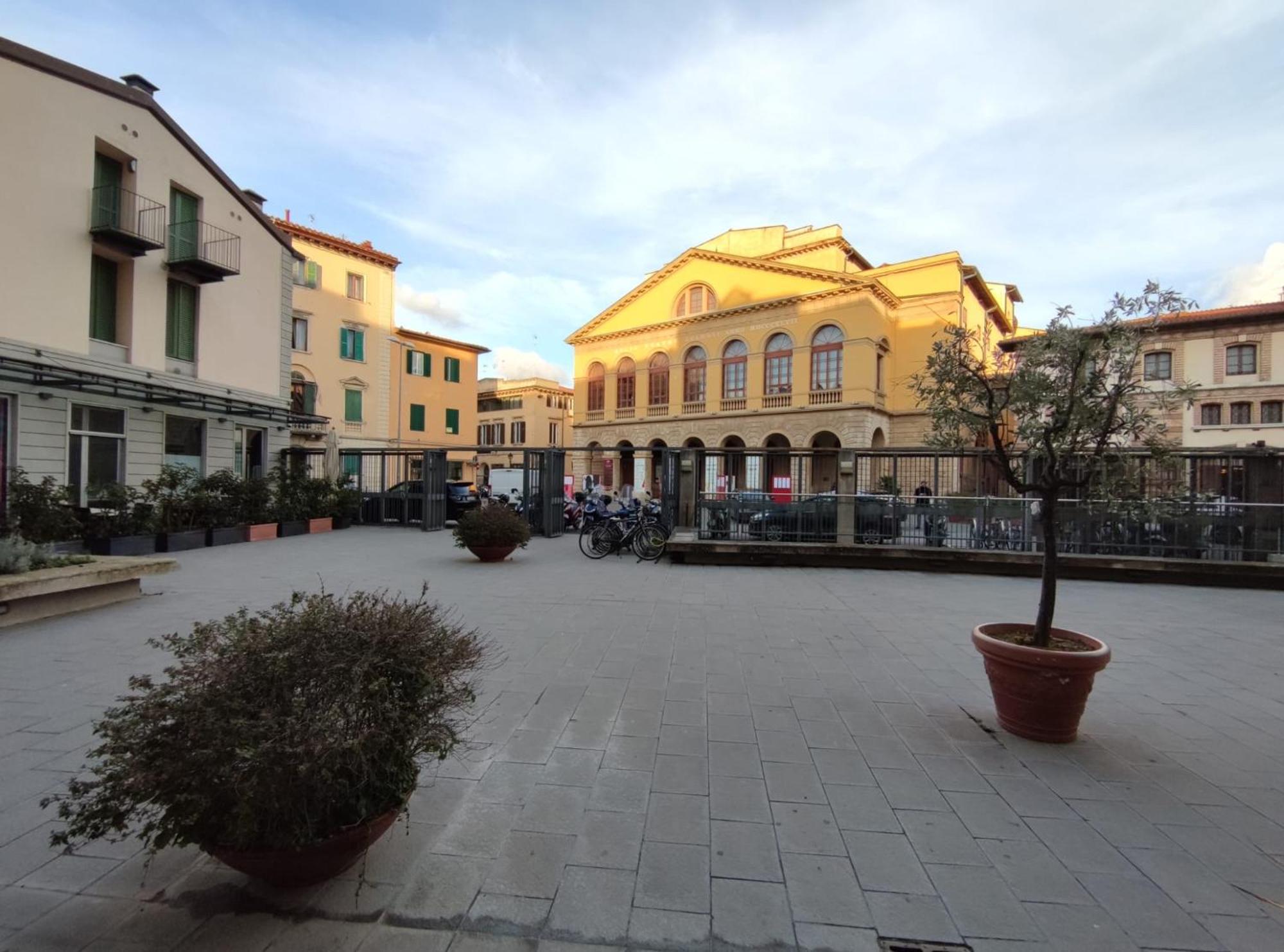 Appartamento Al Teatro ليفورنو المظهر الخارجي الصورة